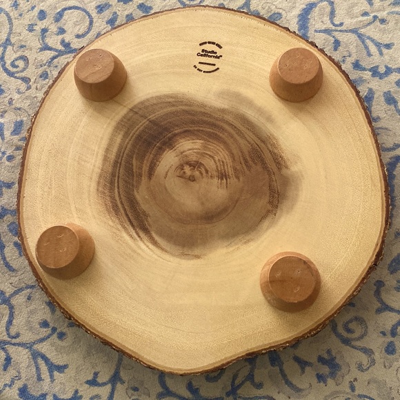 Studio California uniquely designed wooden tree trunk trivet. - Picture 4 of 5